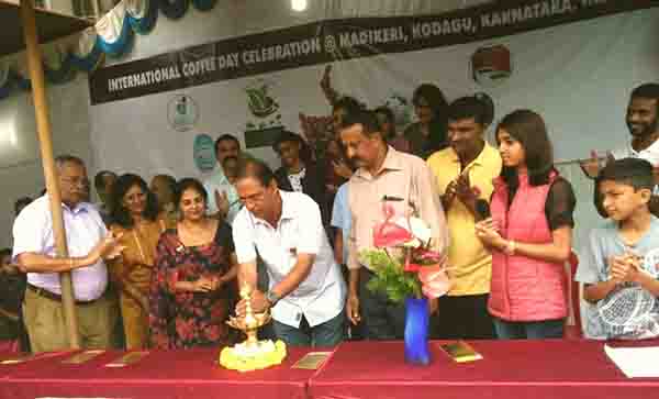 ಮಡಿಕೇರಿ: ಬೆಳೆಗಾರರ ಸಂಘದಿಂದ “ಕಾಫಿ ಡೇ” ಆಚರಣೆ